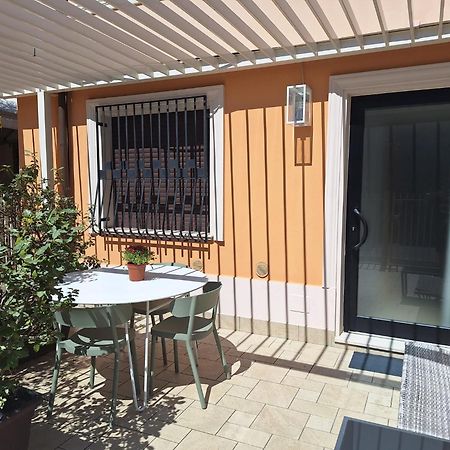 Bilocale Con Giardino A 200Mt Dal Mare - Homeunity Rimini Exteriör bild