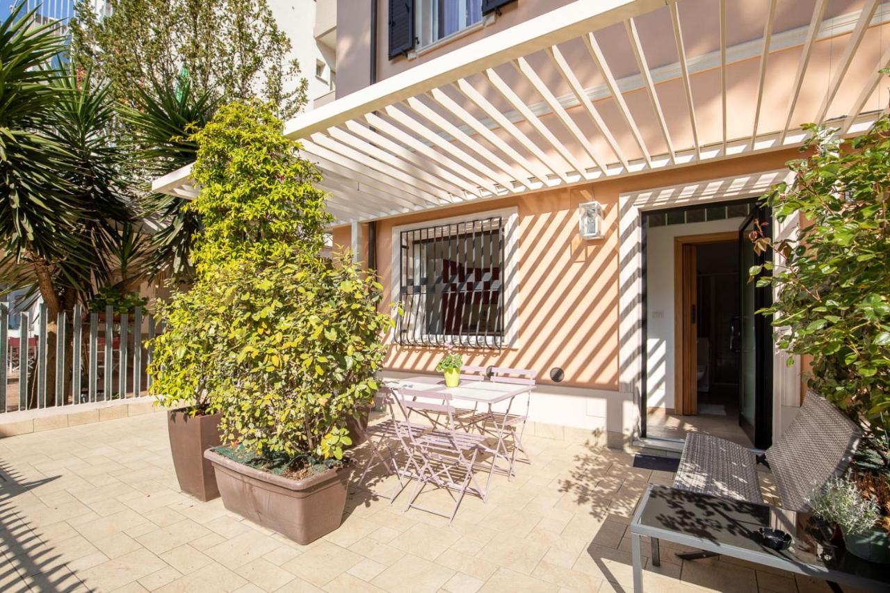 Bilocale Con Giardino A 200Mt Dal Mare - Homeunity Rimini Exteriör bild