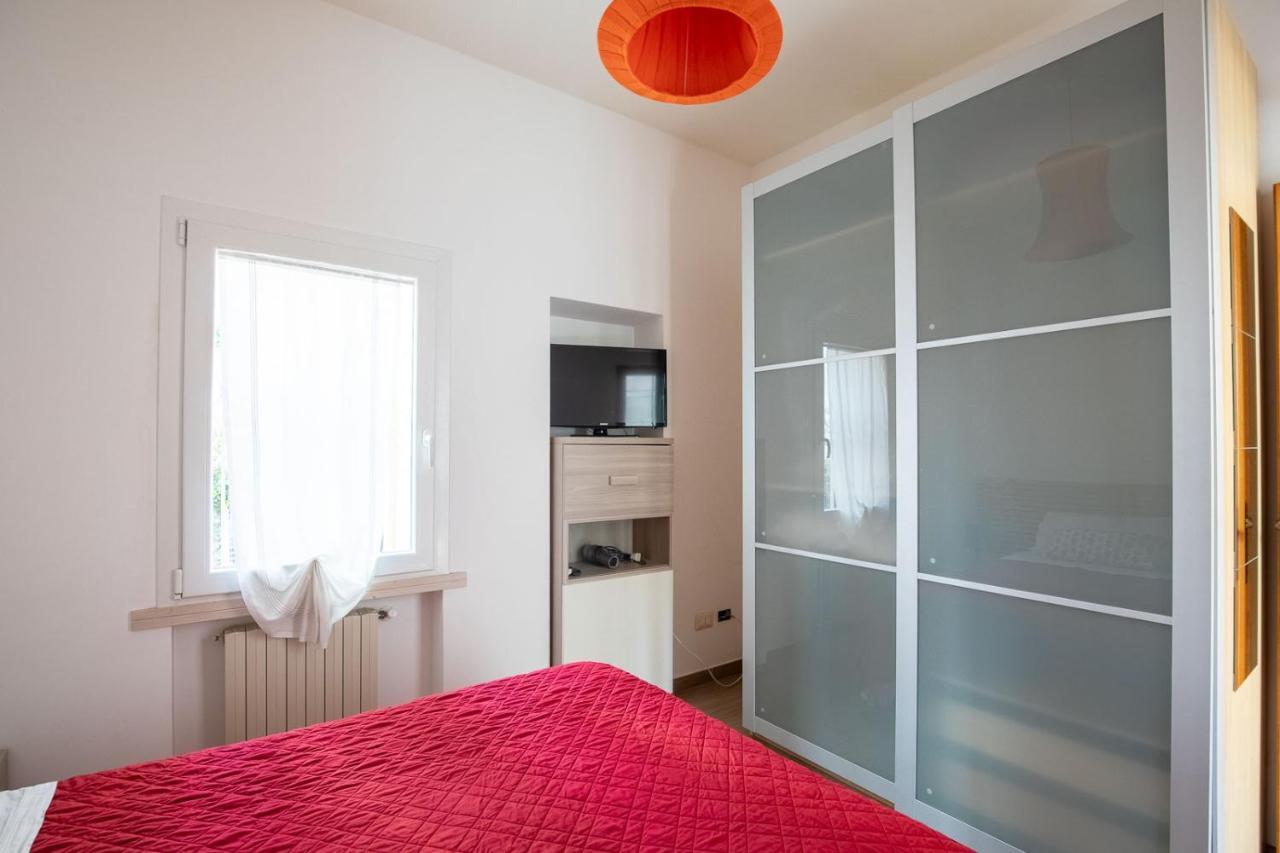Bilocale Con Giardino A 200Mt Dal Mare - Homeunity Rimini Exteriör bild