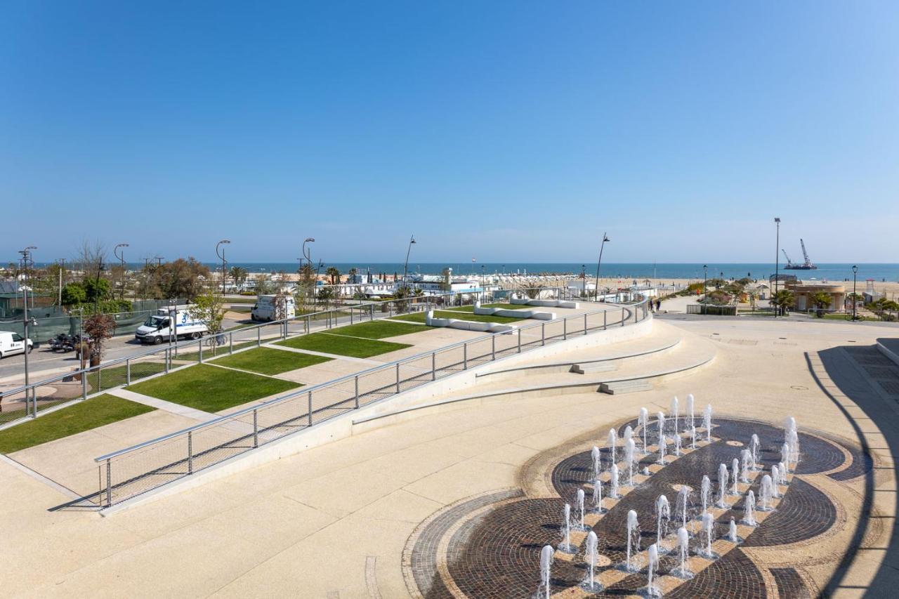 Bilocale Con Giardino A 200Mt Dal Mare - Homeunity Rimini Exteriör bild