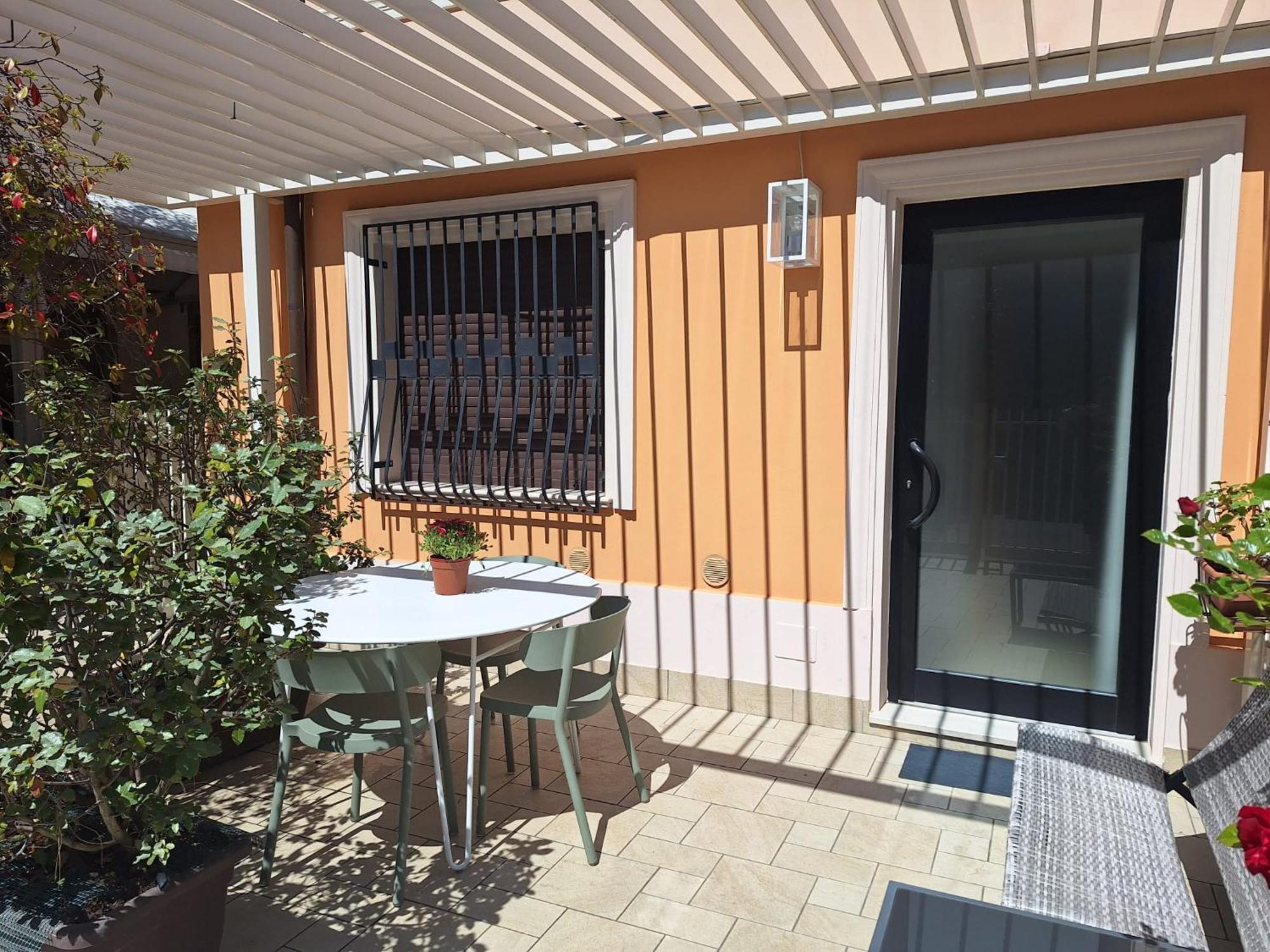Bilocale Con Giardino A 200Mt Dal Mare - Homeunity Rimini Exteriör bild